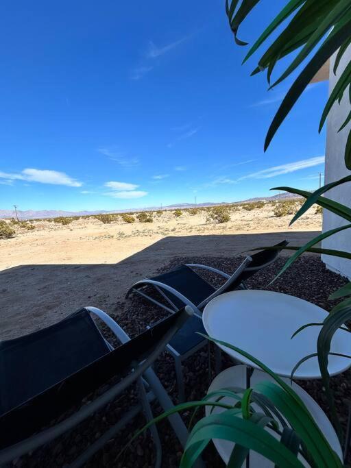 Serene Modern Home Backdoor With Great Wifi, Games, Movies, Patio Seating And Bbq Easy Access To North Joshua Tree National Park In 10 Minutes Twentynine Palms Ngoại thất bức ảnh