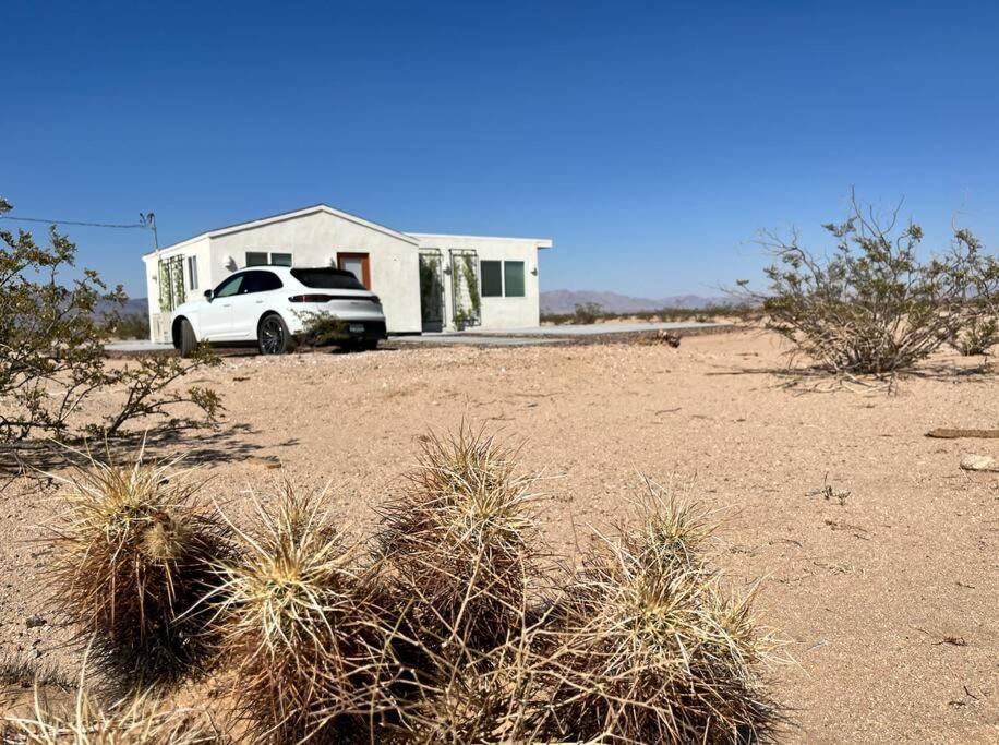 Serene Modern Home Backdoor With Great Wifi, Games, Movies, Patio Seating And Bbq Easy Access To North Joshua Tree National Park In 10 Minutes Twentynine Palms Ngoại thất bức ảnh